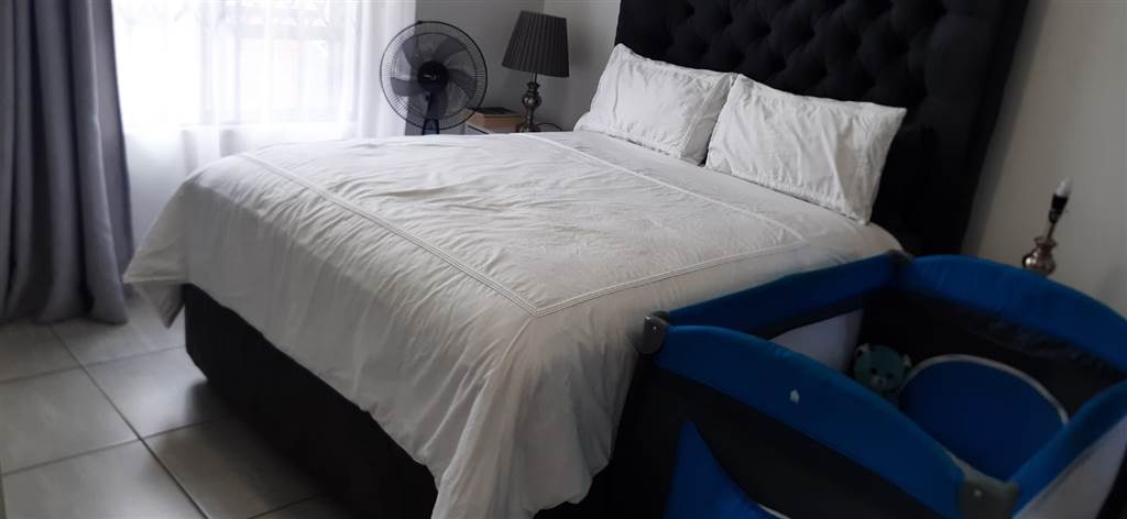 3 Bed Simplex in Amandasig photo number 8