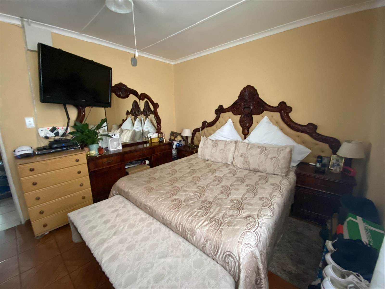3 Bed House in Mitchells Plain Central photo number 10