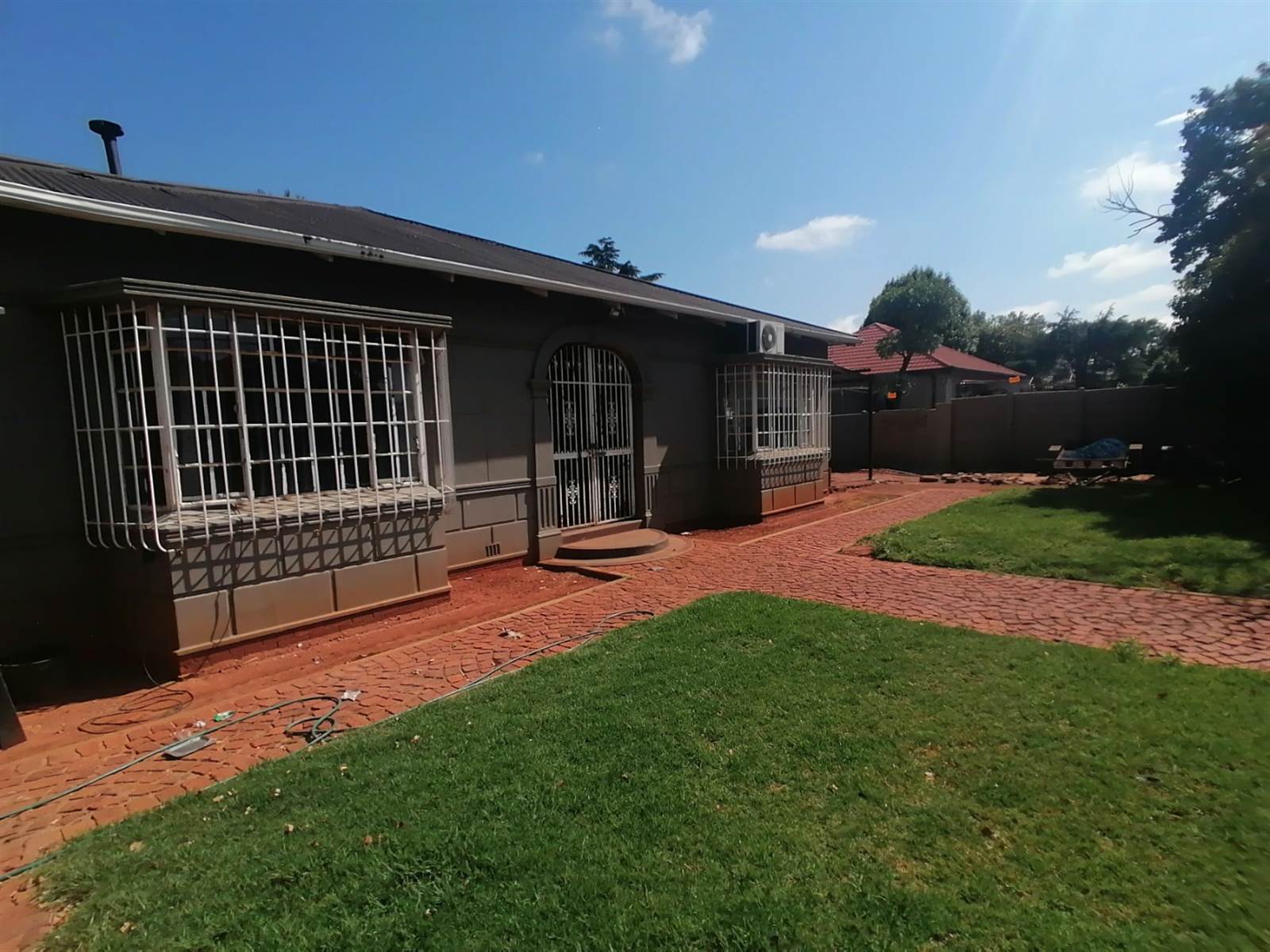 3 Bed House in Brakpan Central photo number 1
