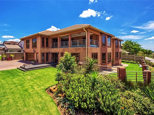 5 Bed House in Mooikloof Gardens