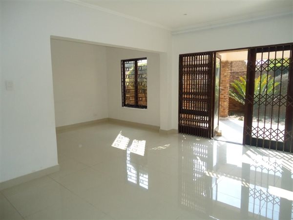 2 Bedroom Townhouse 2 Bedroom Townhouse