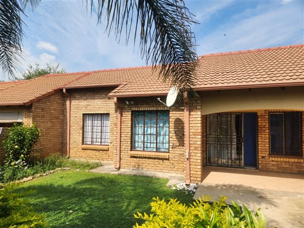 2 Bedroom Townhouse 2 Bedroom Townhouse