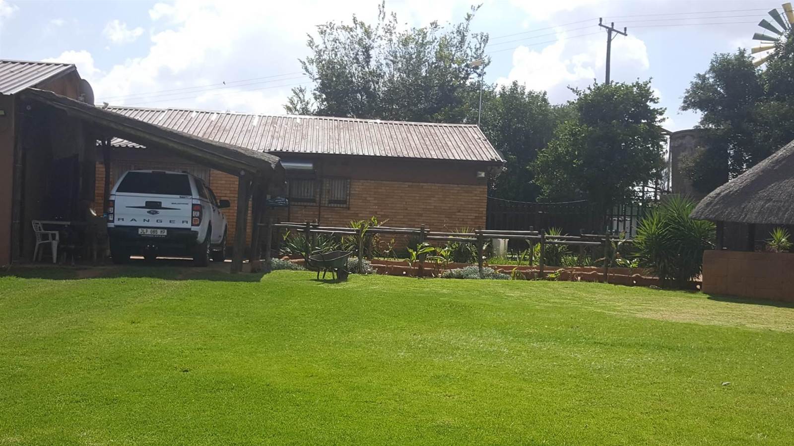 1.6 ha Smallholding in Droogefontein photo number 3