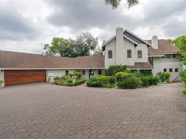4 Bedroom House 4 Bedroom House