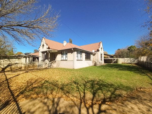 3 Bedroom House 3 Bedroom House
