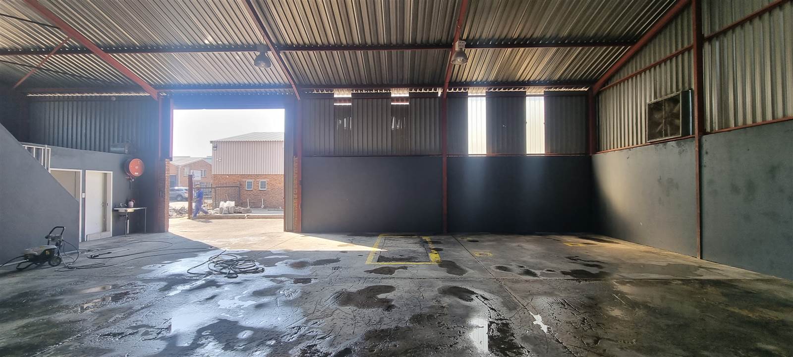 290  m² Industrial space in Anderbolt photo number 12