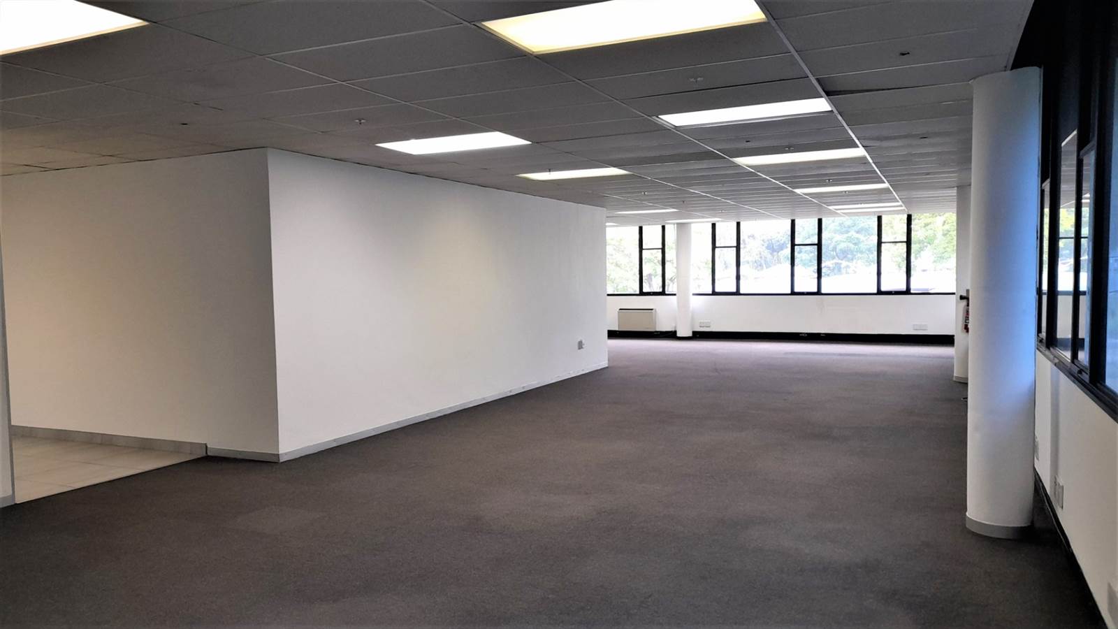 787  m² Commercial space in Isando photo number 30