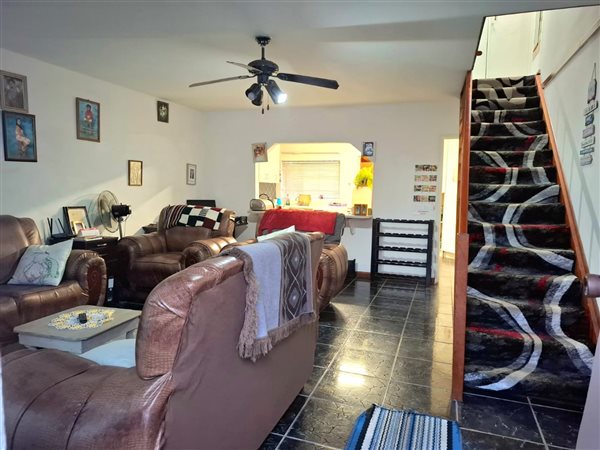 2 Bedroom Townhouse 2 Bedroom Townhouse