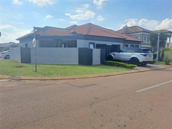 3 Bedroom House 3 Bedroom House