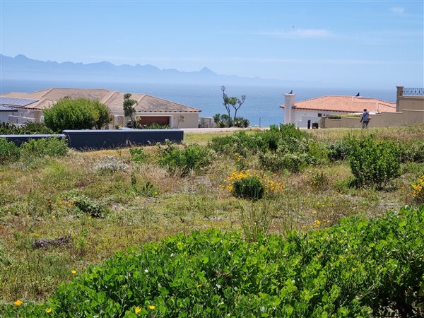 967 m² Land available in Whale Rock Heights