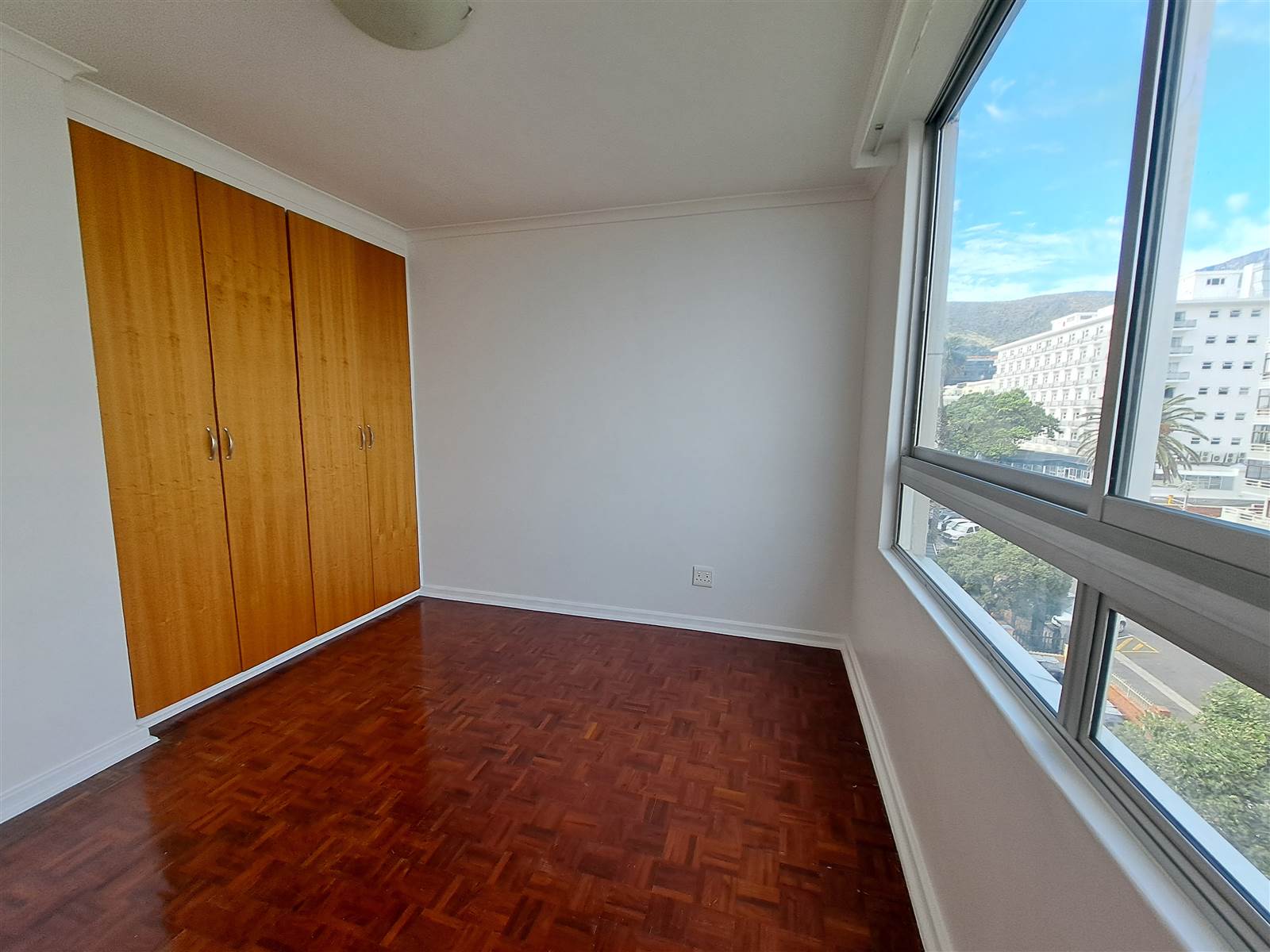 2 Bed Apartment in Sea Point photo number 20