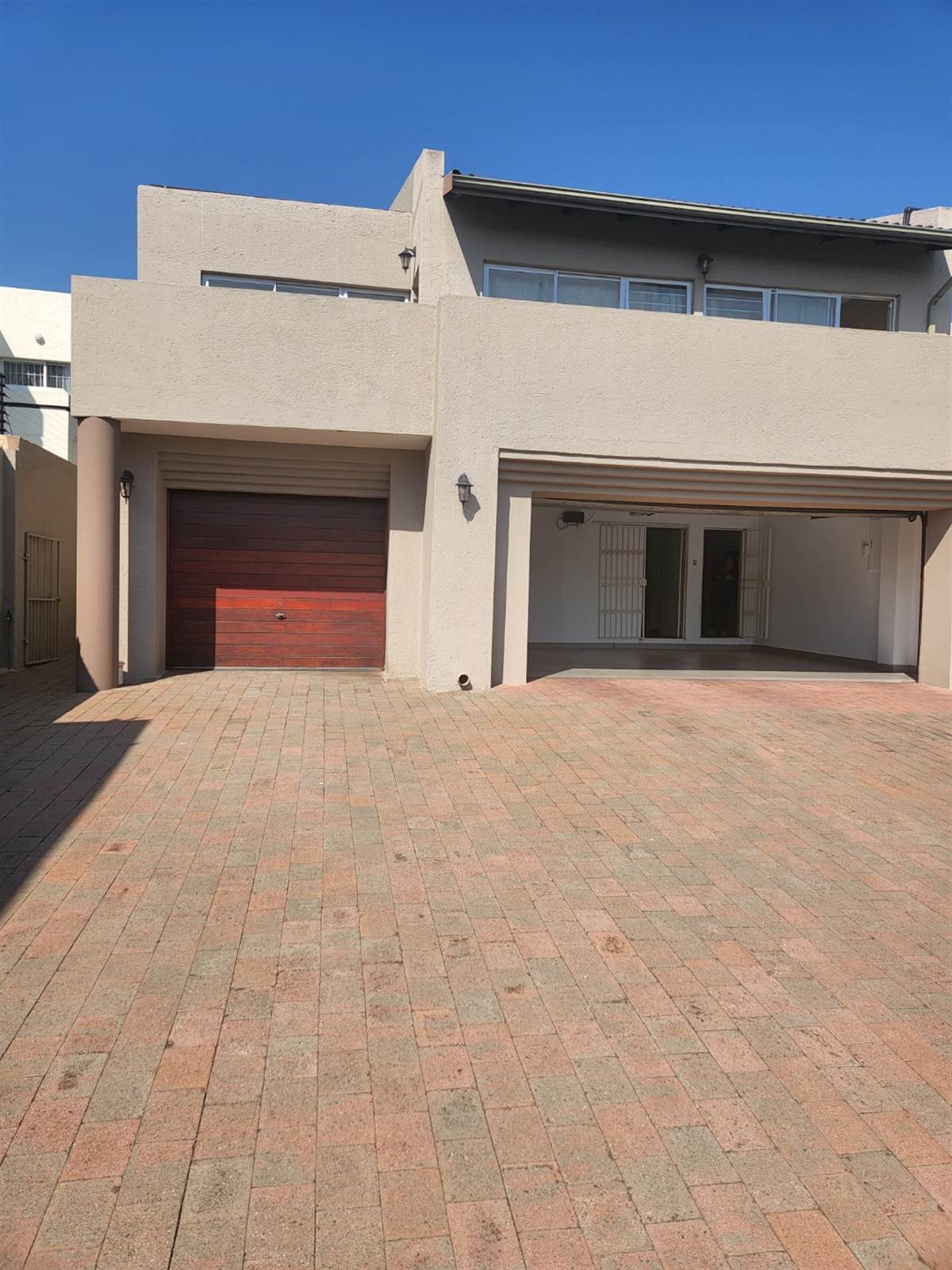 5 Bed House in Marais Steyn Park photo number 2