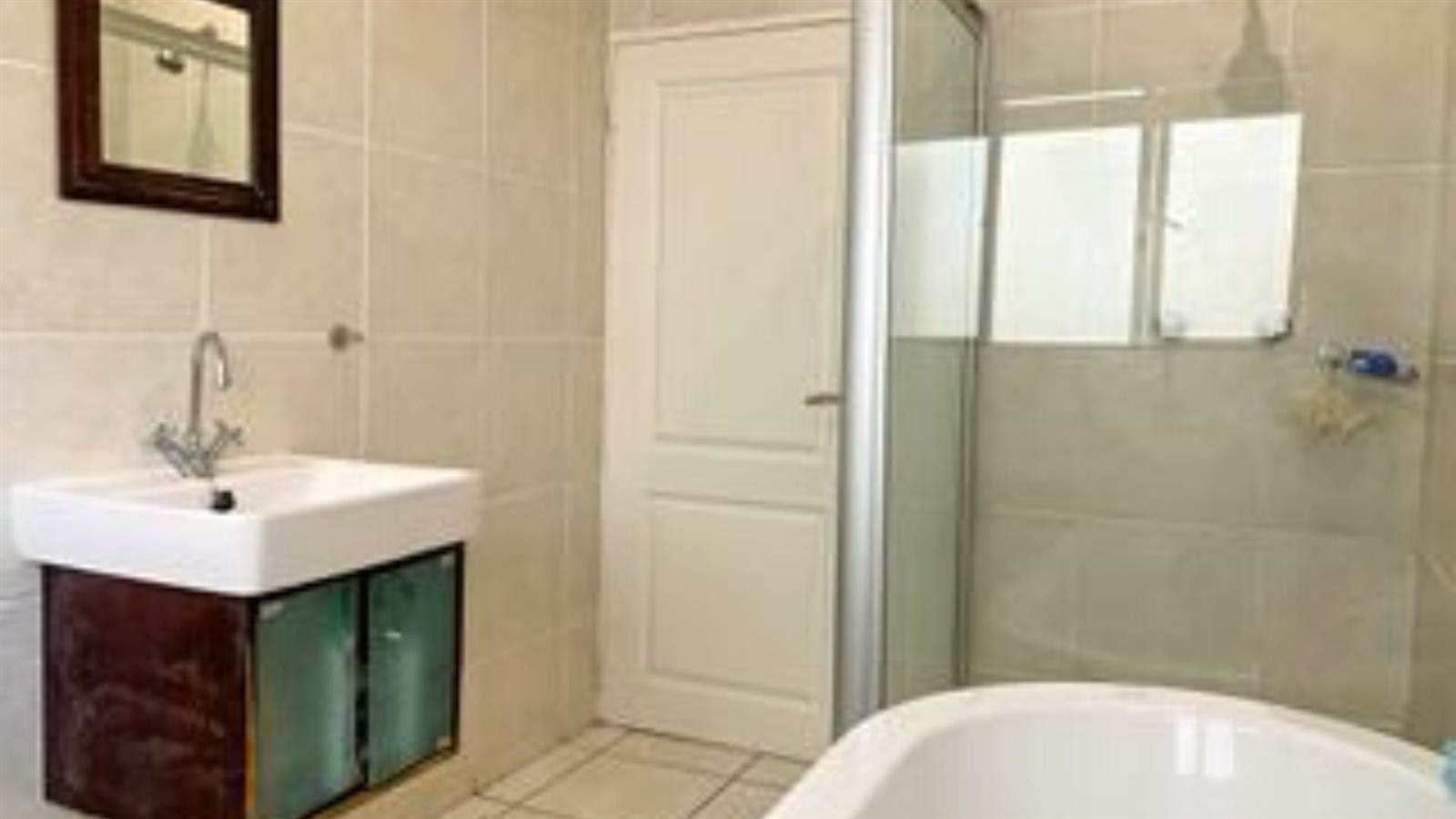 3 Bed Apartment in Sunninghill photo number 12