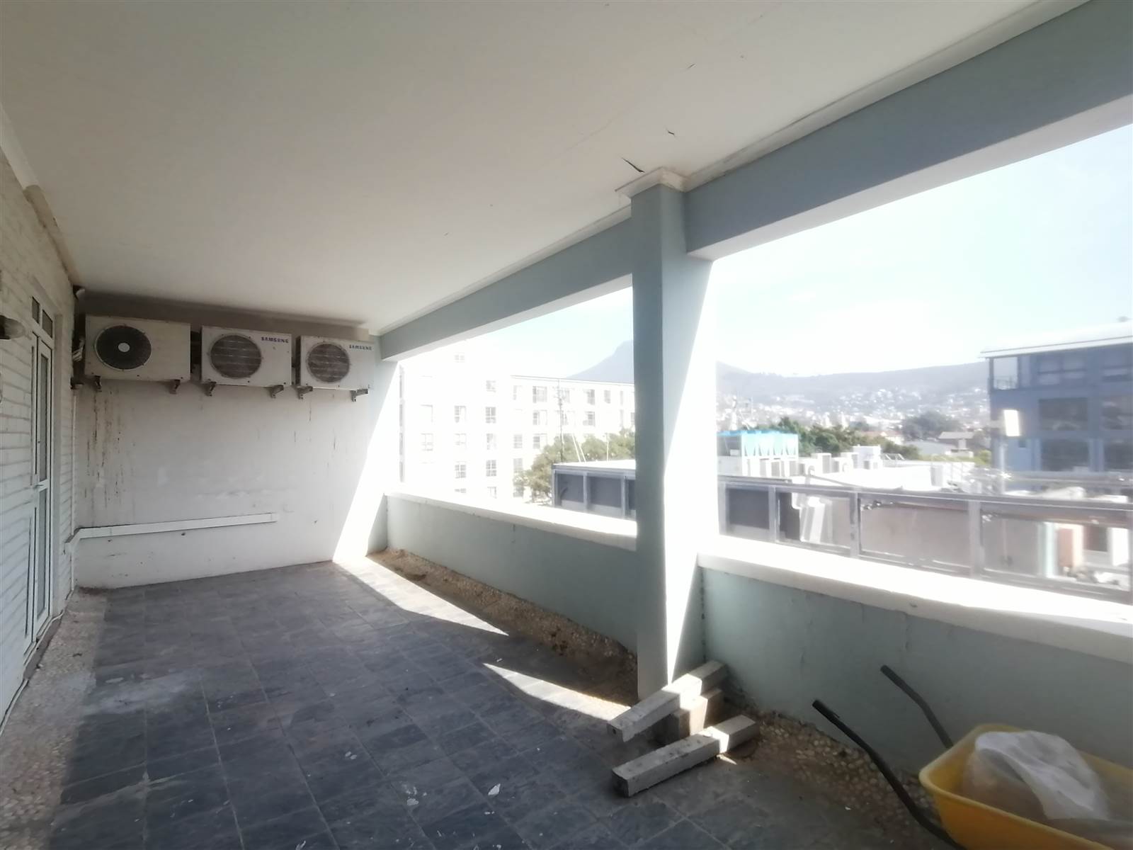 800  m² Commercial space in Vredehoek photo number 21