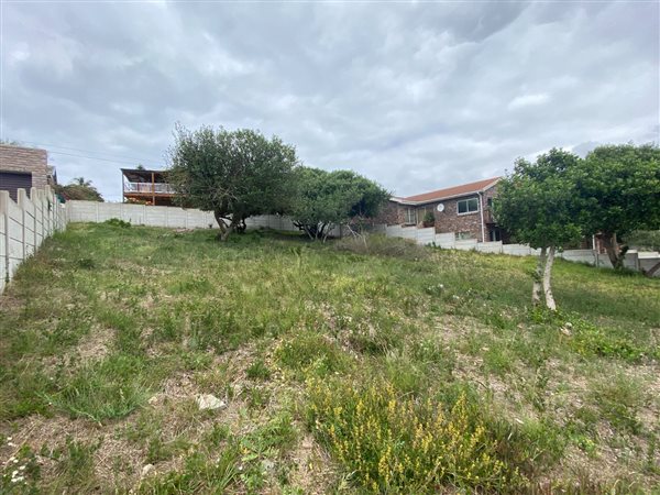 651 m² Land