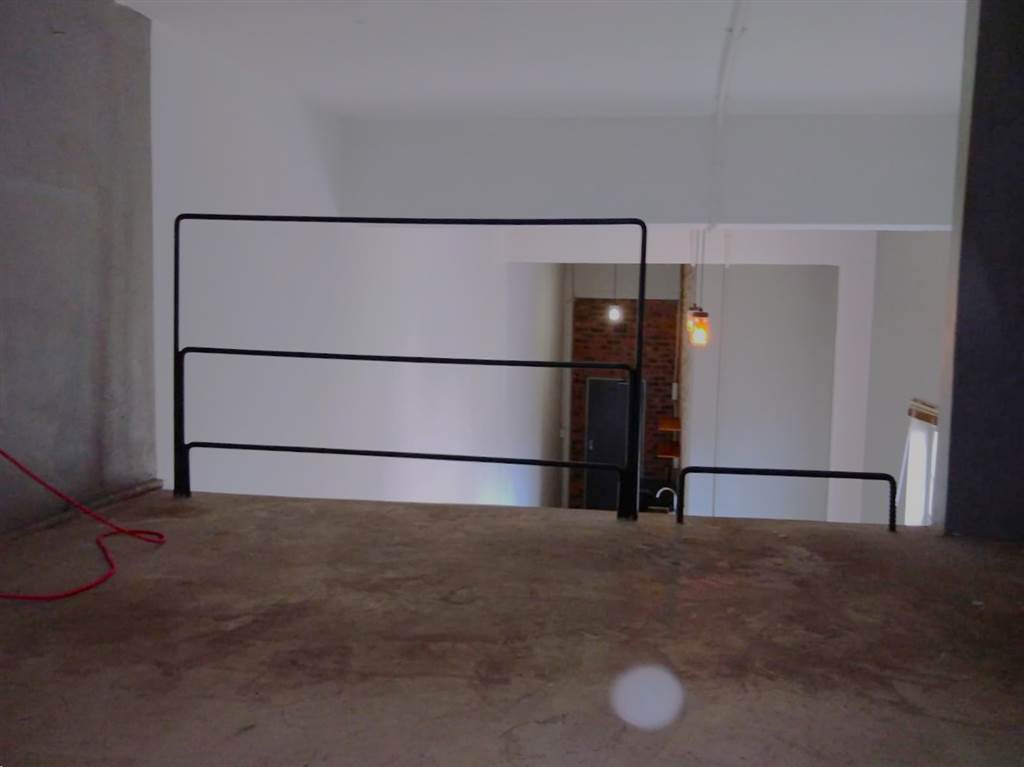 0.5 Bed House in Maboneng photo number 10