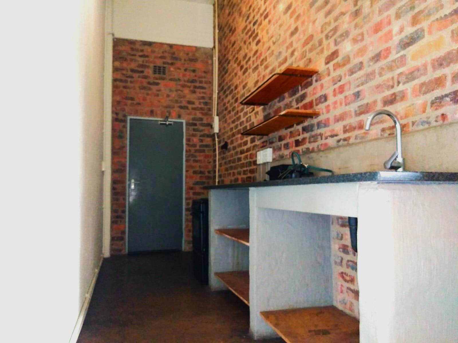 0.5 Bed House in Maboneng photo number 13