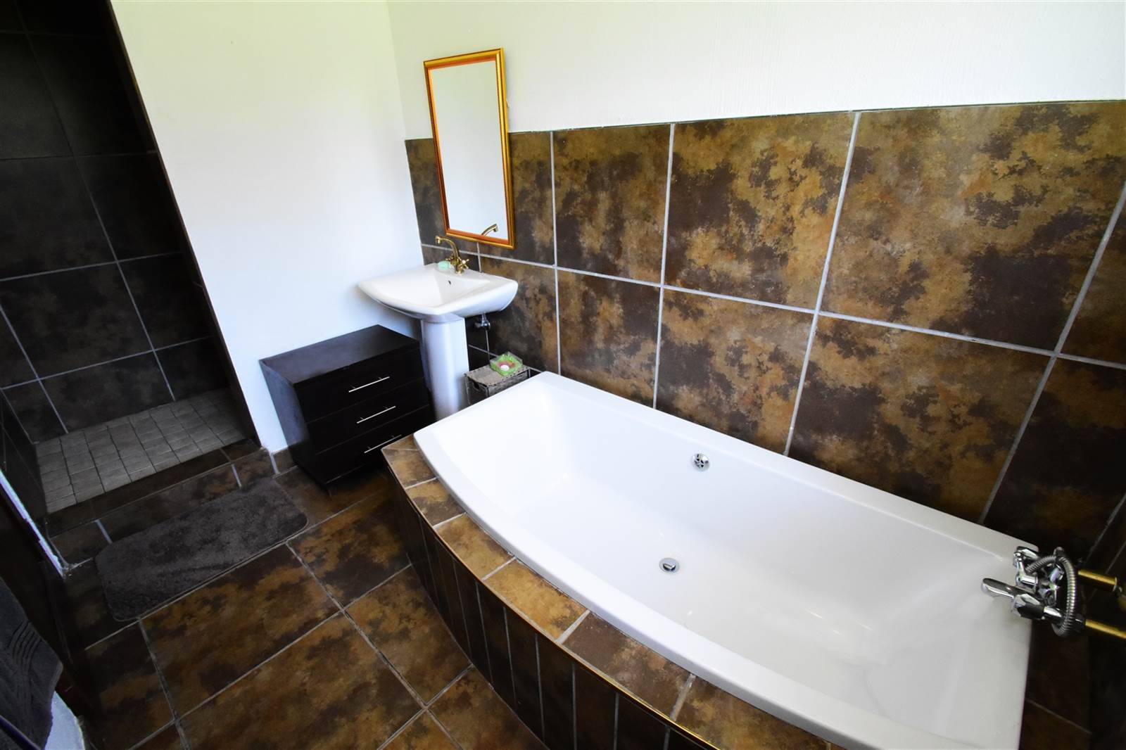 2 Bed House in Randjesfontein photo number 23