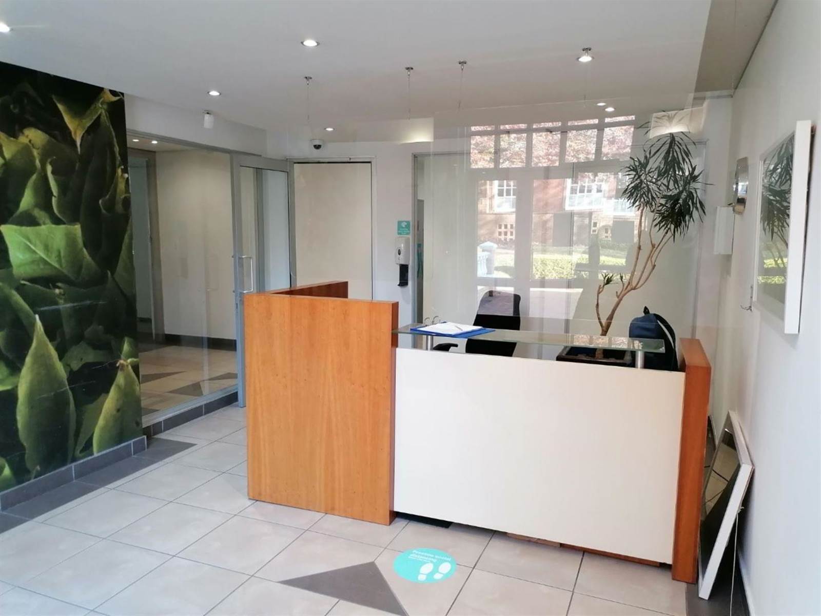 605  m² Commercial space in Bryanston photo number 2