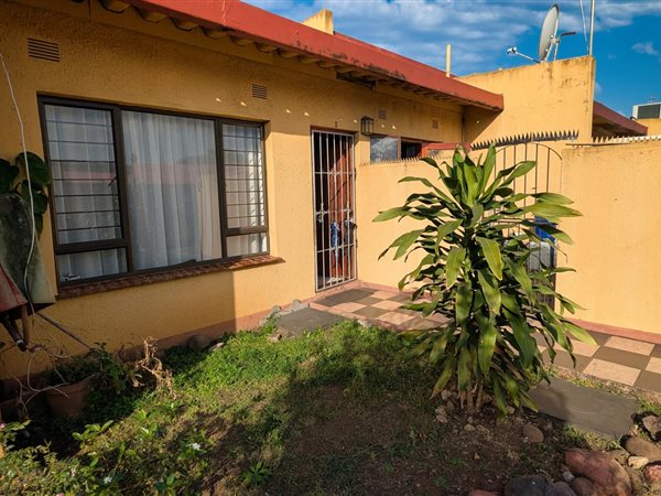 3 Bedroom House 3 Bedroom House