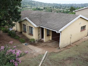 3 Bed House in Kwandengezi