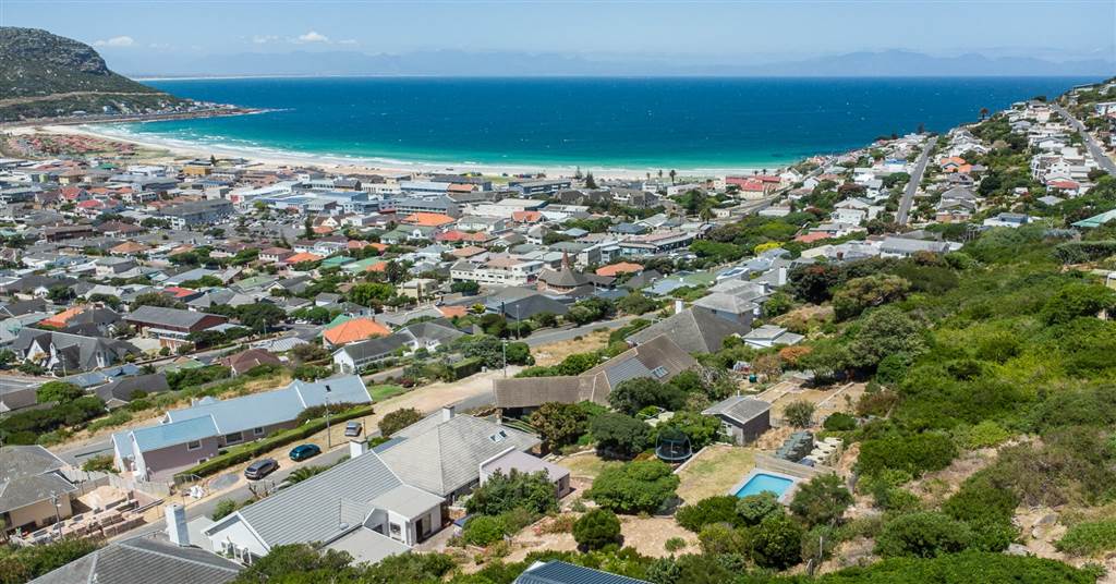 376 m² Land available in Fish Hoek photo number 1