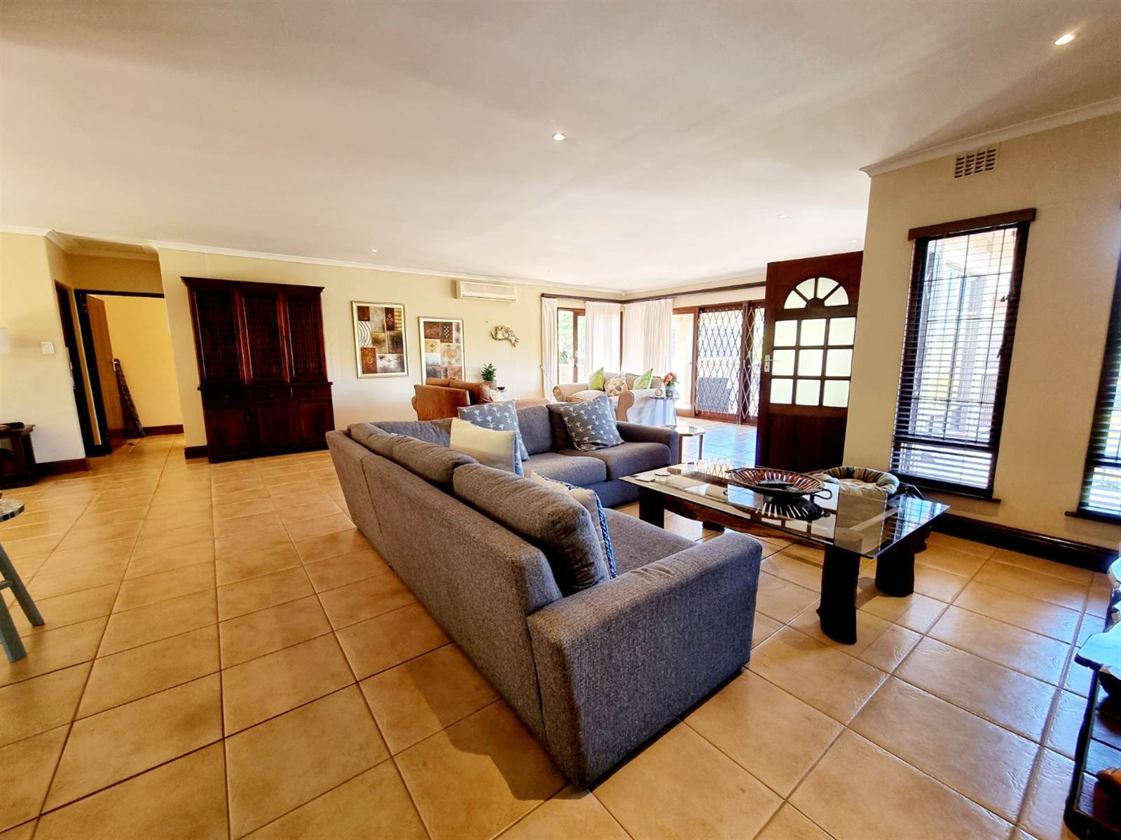 4 Bed Townhouse in La Lucia photo number 6