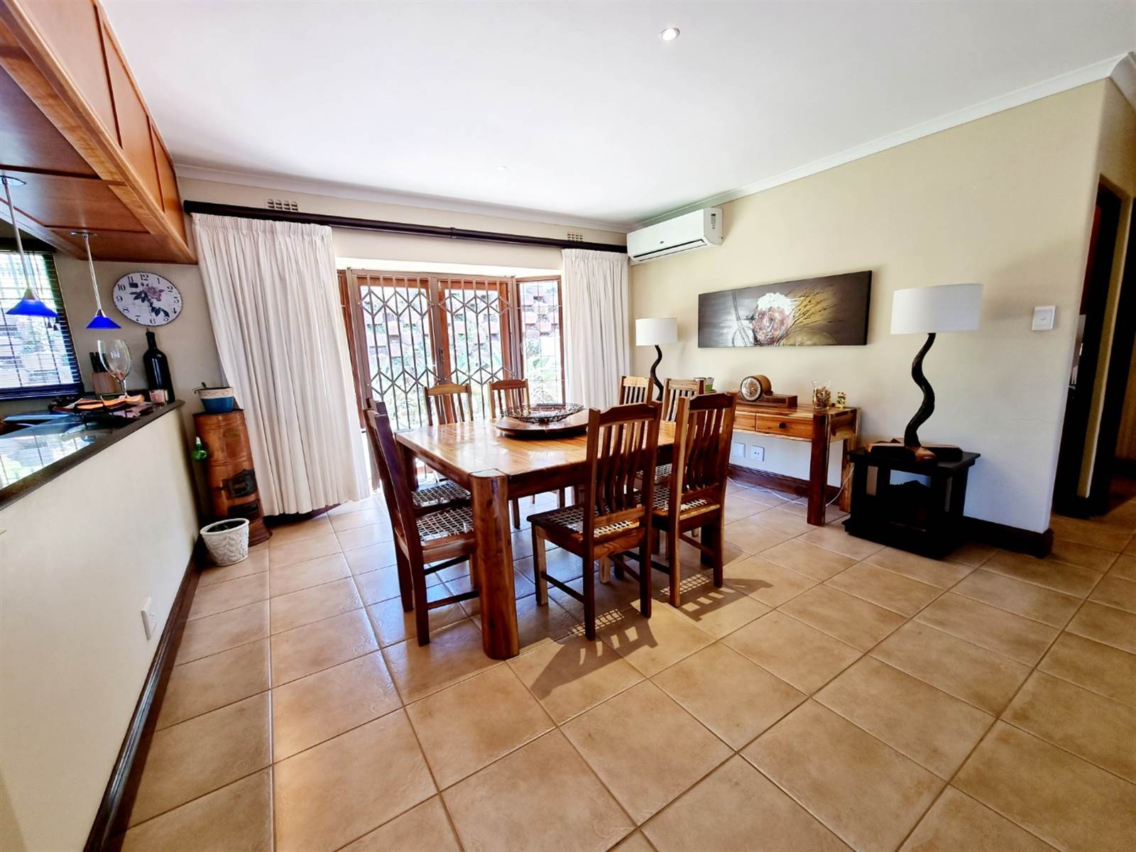 4 Bed Townhouse in La Lucia photo number 9