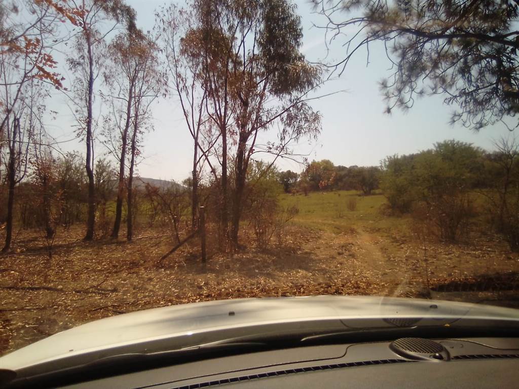 10 ha Land available in Hughes photo number 1