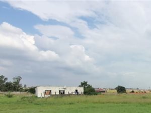 2.5 ha Land available in Withok Estates
