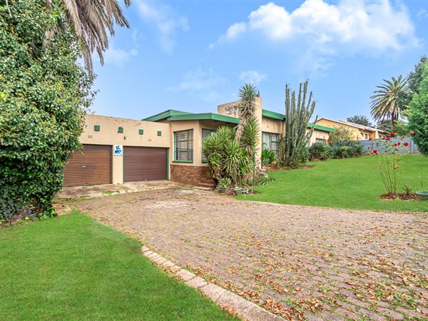 3 Bedroom House 3 Bedroom House