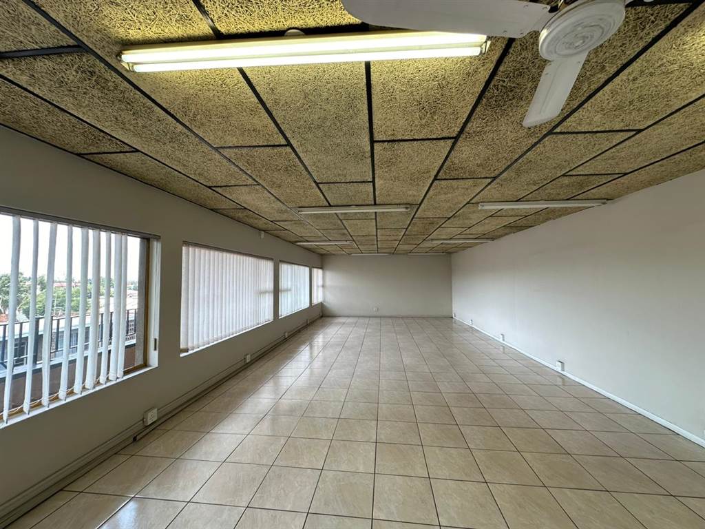 116  m² Commercial space in Alberton photo number 15