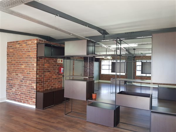 120  m² Office Space