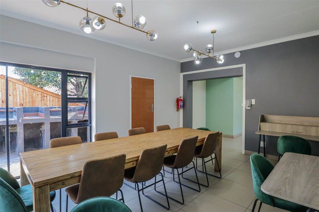 1 Bed Apartment to rent in Bramley RR1993860 Private Property