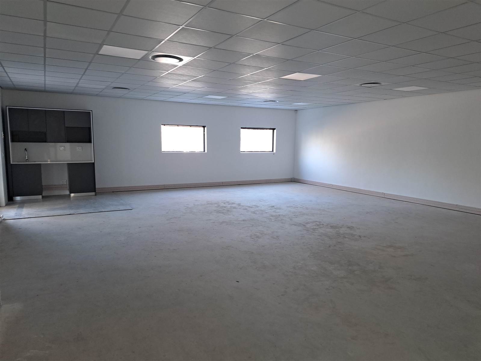 104  m² Commercial space in Durbanville Central photo number 10