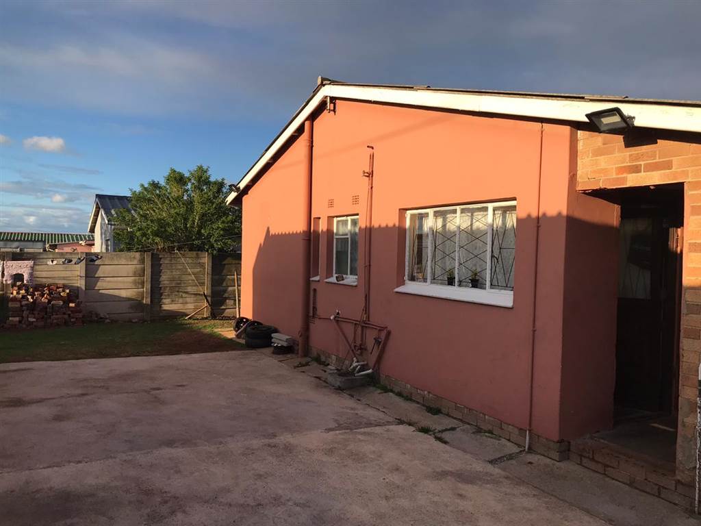 3 Bed House in Algoa Park photo number 14