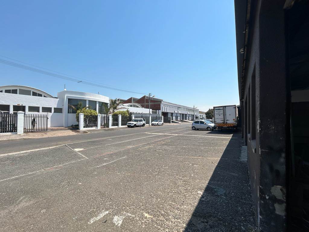 432  m² Commercial space in Paarden Eiland photo number 19