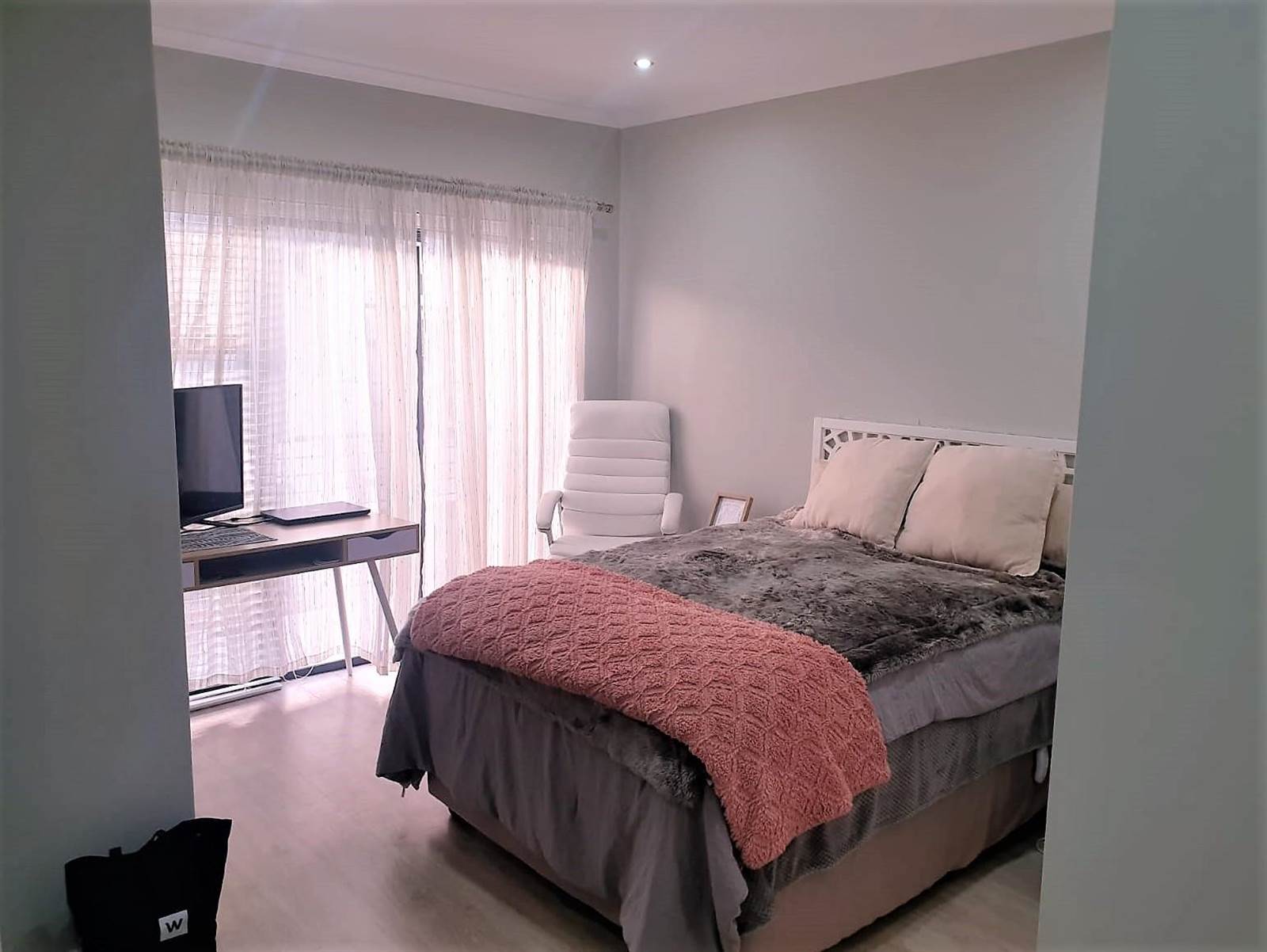 3 Bed Townhouse in Durbanville Central photo number 15