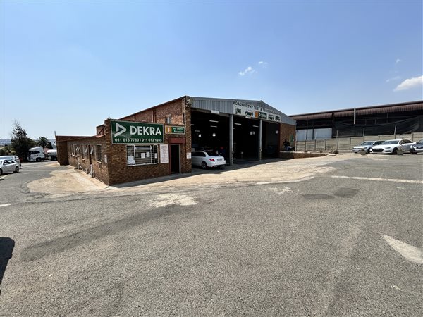 750  m² Industrial space