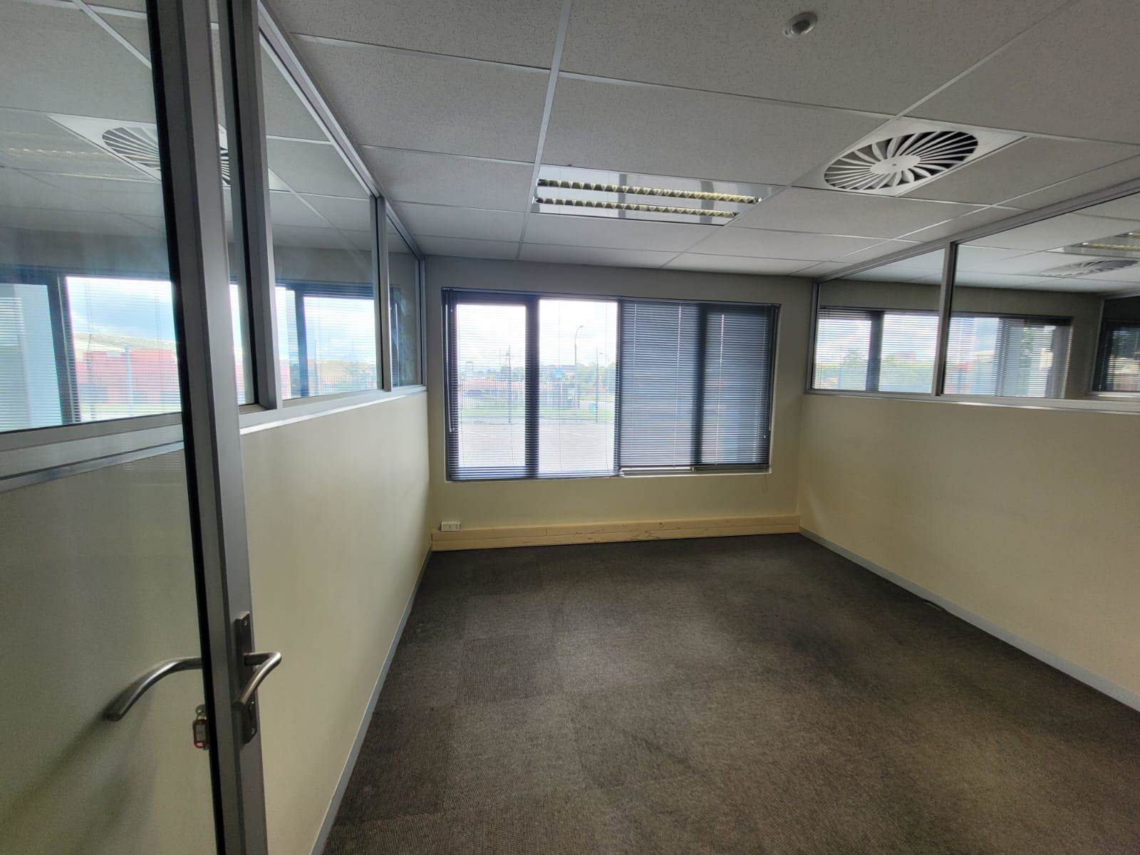 2100  m² Commercial space in Spartan photo number 14