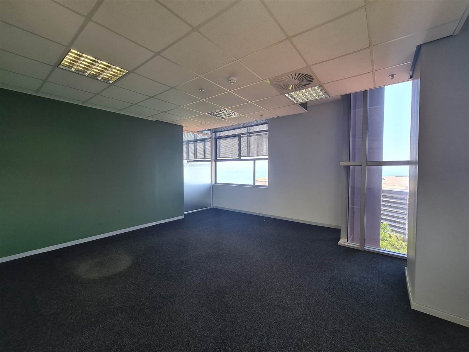 271  m² Office Space in Umhlanga Ridge photo number 11