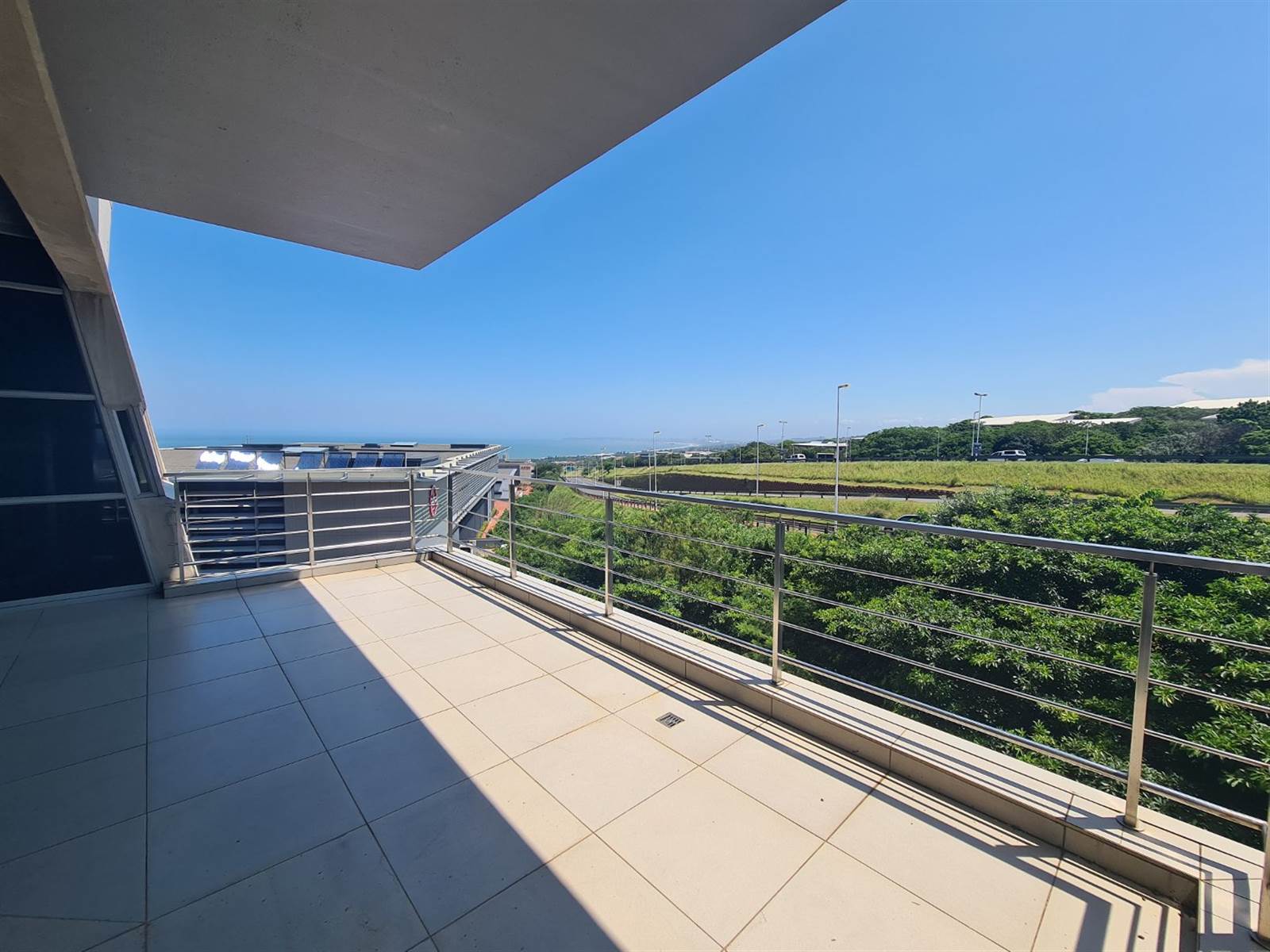 271  m² Office Space in Umhlanga Ridge photo number 2