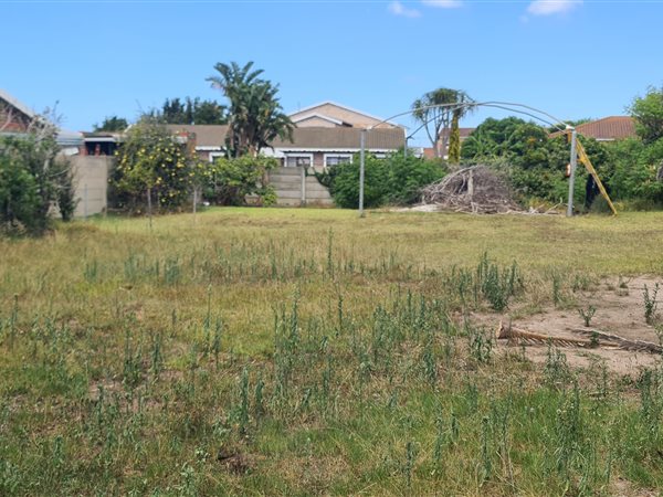 555 m² Land available in Wavecrest