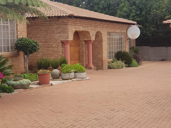 2 Bed Townhouse in Ermelo