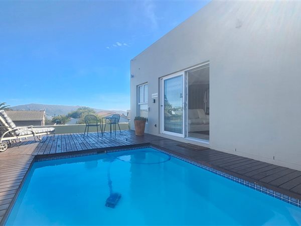 Bachelor apartment Bachelor apartment
