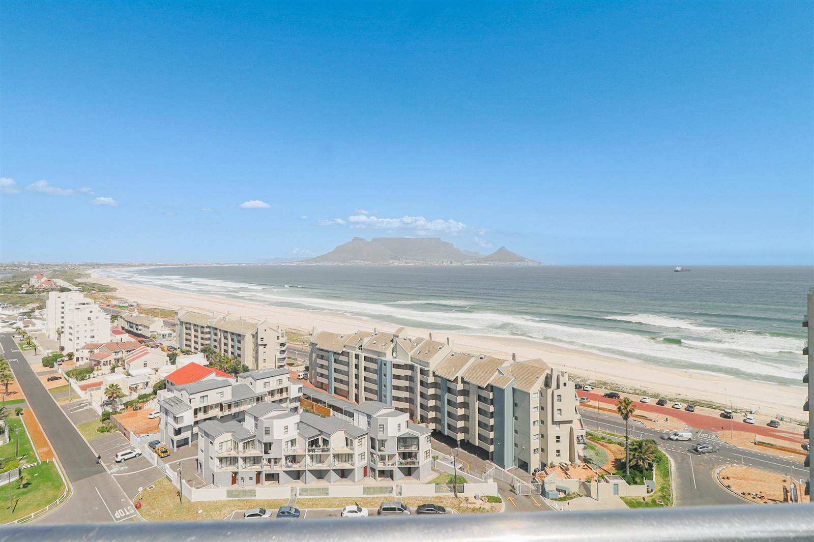 2 Bed Apartment in Bloubergstrand photo number 22