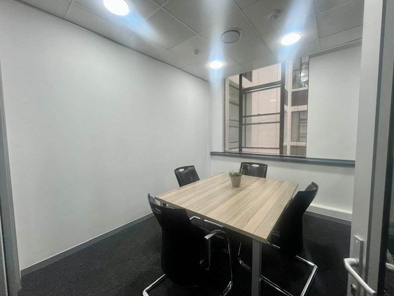 17  m² Office Space in Sandown photo number 3