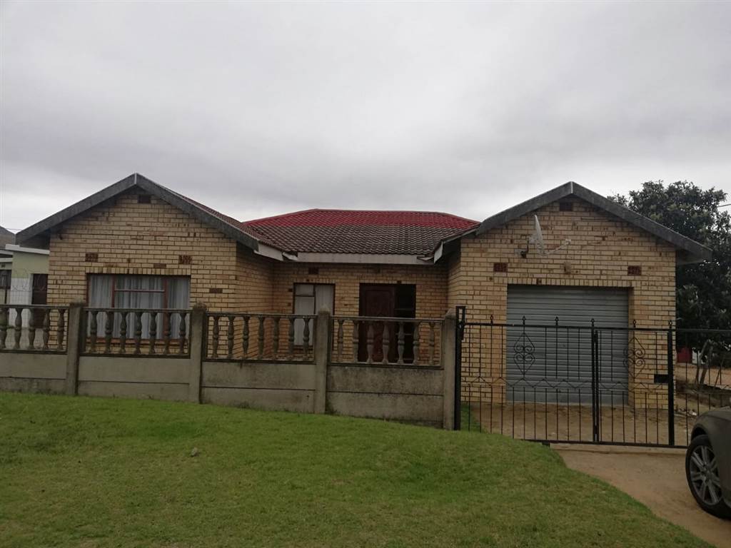 3 Bed House in Vryheid photo number 1