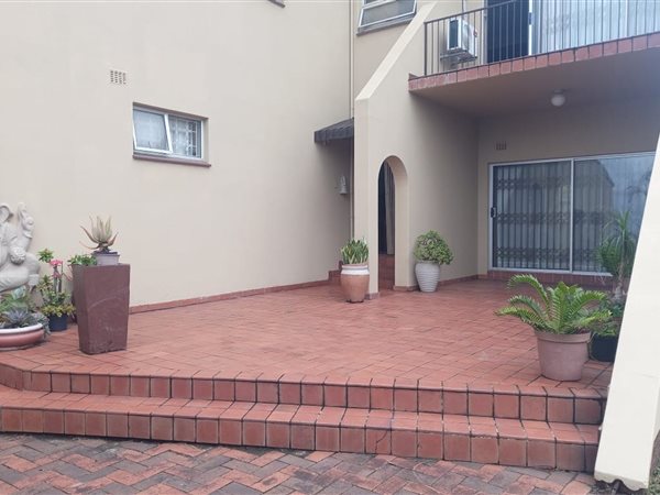 3 Bedroom House 3 Bedroom House