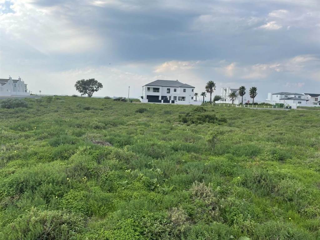 648 m² Land available in Da Gama Bay photo number 4